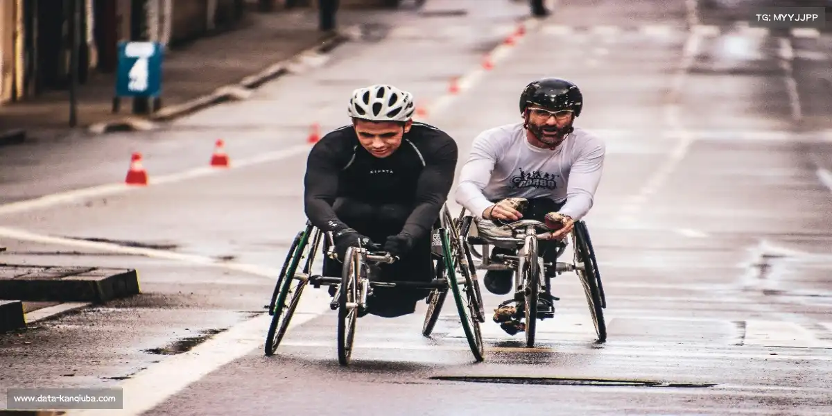 看球吧直播——🎳全中时刻，挑战零失误！